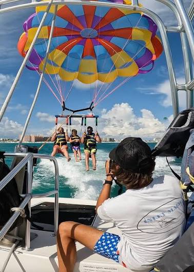 Parasailing in Andaman Islands